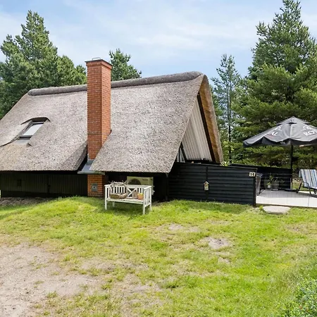 Magga - 3-2km From The Sea By Interhome